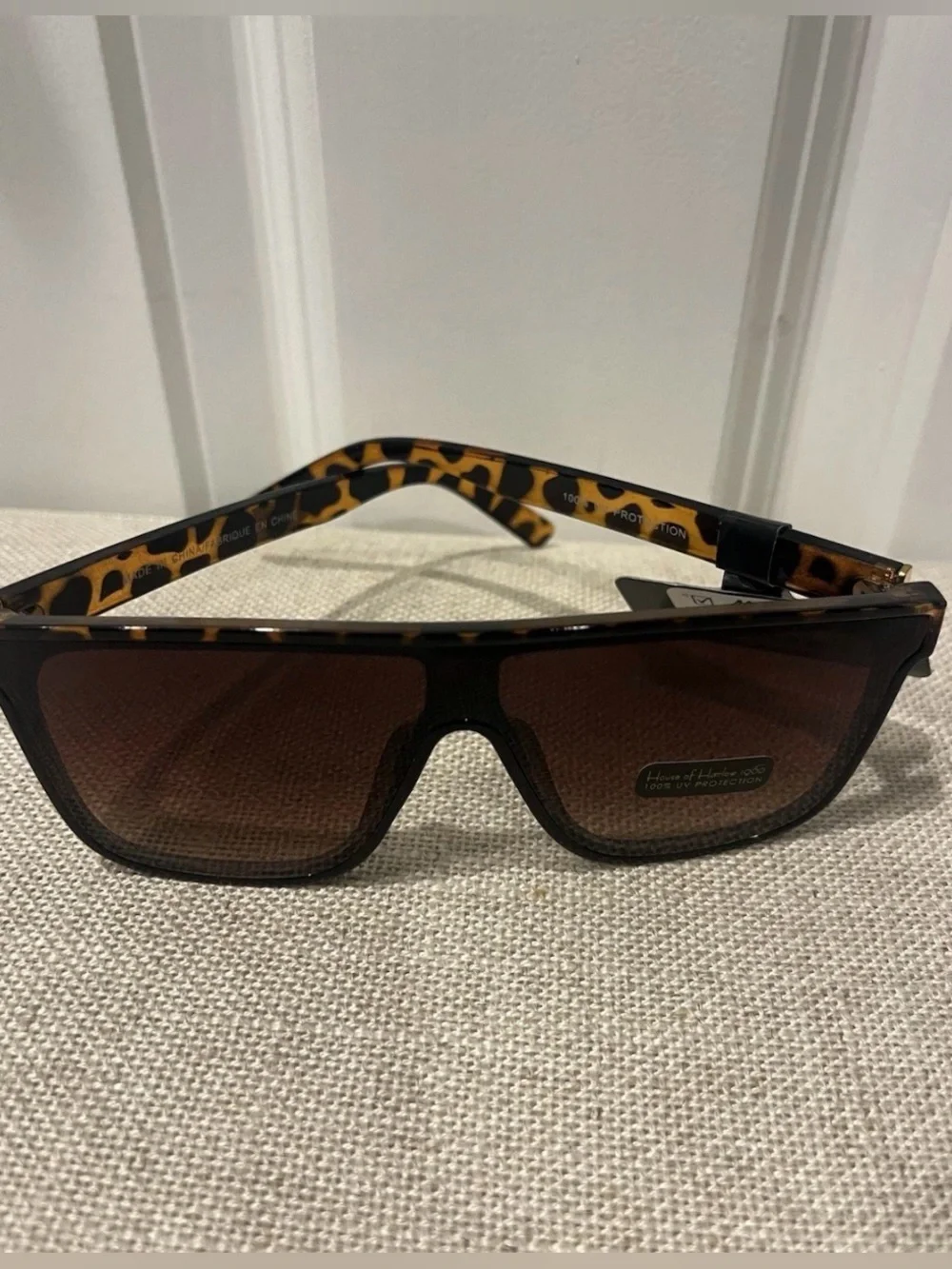 NWT House of Harlow 1960  Women'Tortoiseshell Shield Sunglasses - Brown Gradient